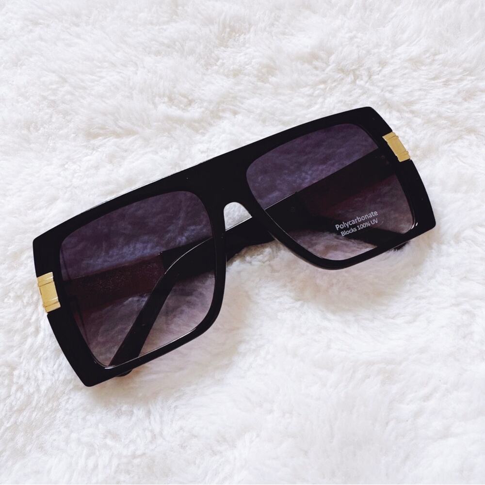 Inez Black Oversized Square Sunglasses - Picture 3 of 9